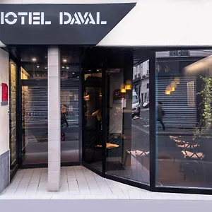 Daval 2*, Parijs Frankrijk